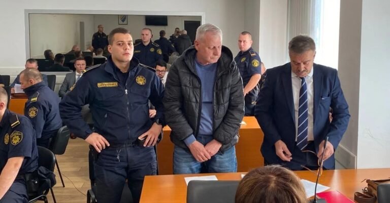 Stravično svjedočenje: Jagodić plaćao maloljetnicama po 800 KM da obje budu s njim u isto vrijeme